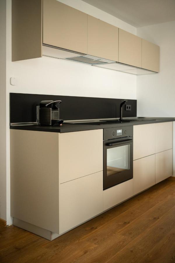 Oldtown Studio Apartment With 2 Bathrooms Düsseldorf Eksteriør billede